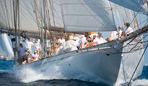 France: Racers and sailing enthusiast battle at Saint-Tropez